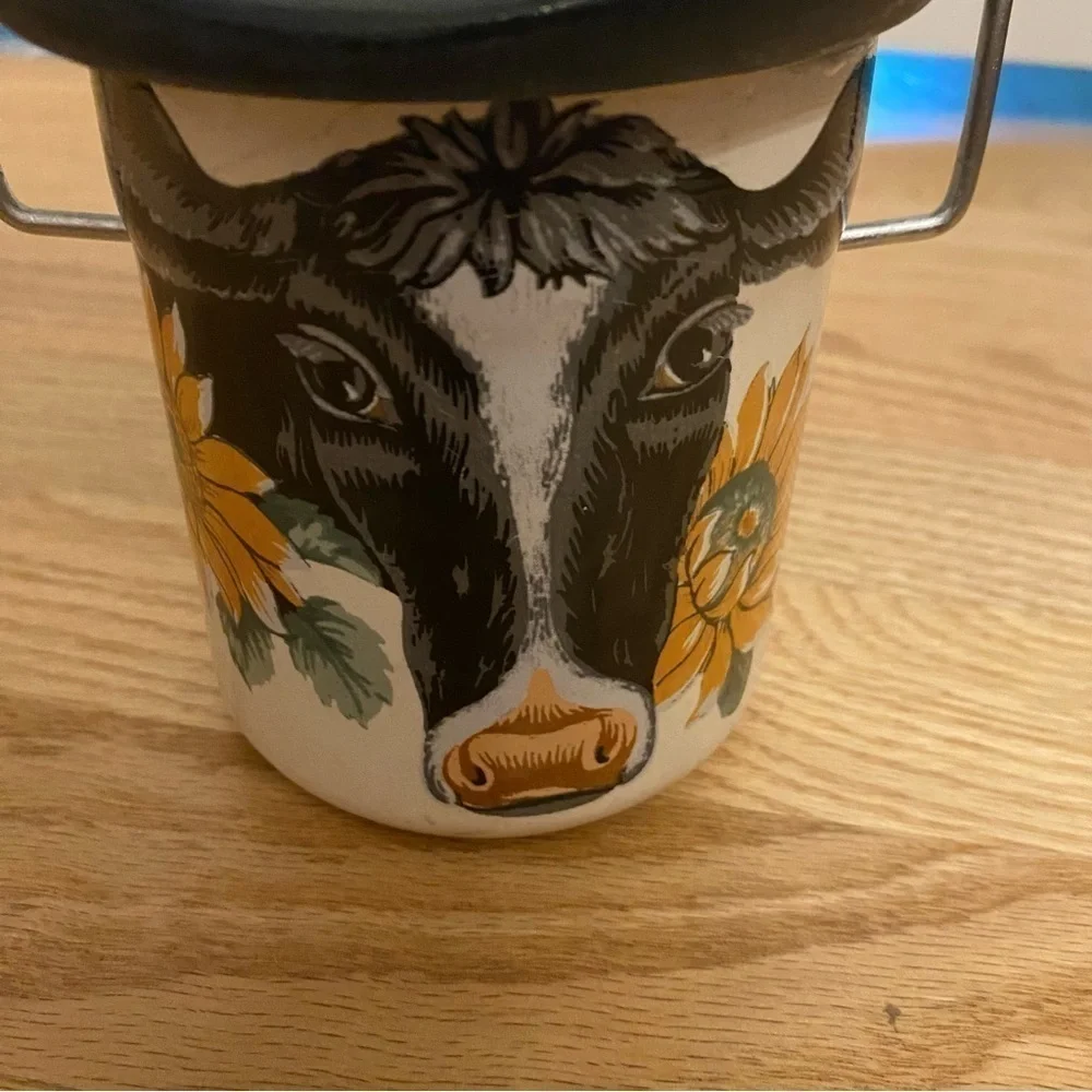 Vintage G. Jewen Cowboy Crock Cheese Hat Sunflowers Yellow Black Ceramic